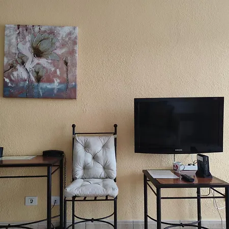 Apartment Geranios *